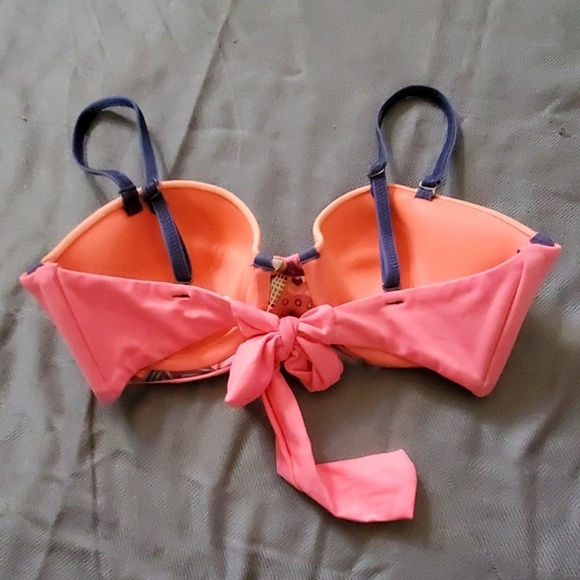Maaji Bikini Top Size Medium - Picture 2 of 4